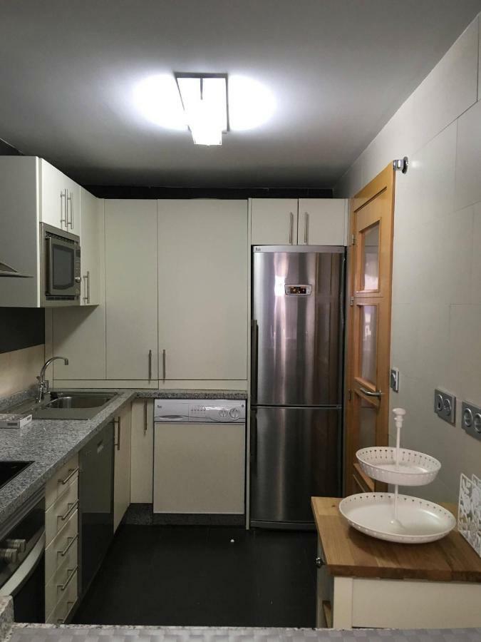 Apartment Facing The Sea And Close To The Center Of Málaga